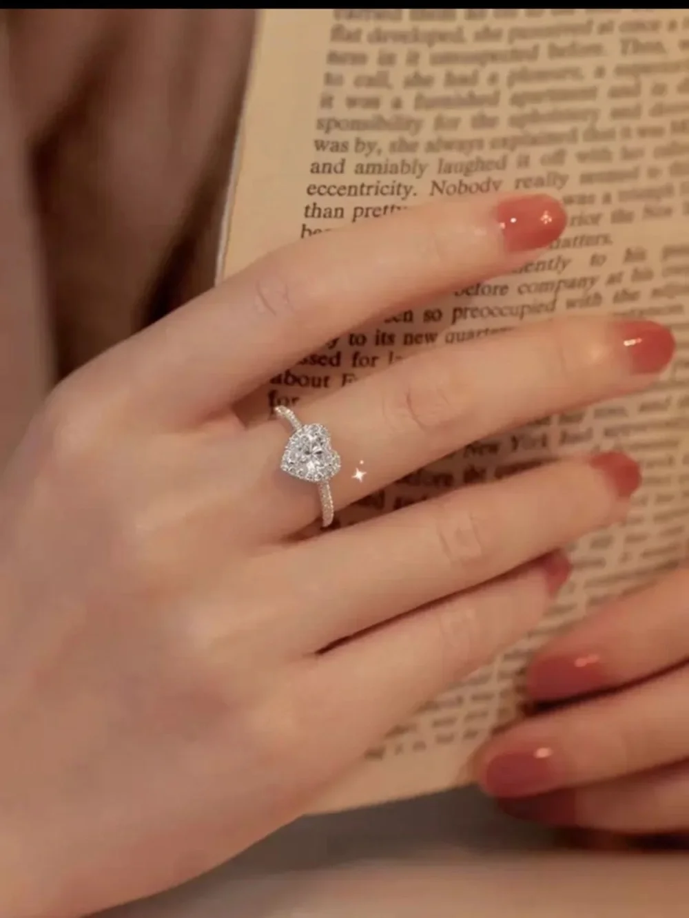 Exquisite Silver Heart Shaped Ring